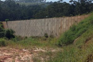 Muro de Contenção Tipo Gabião